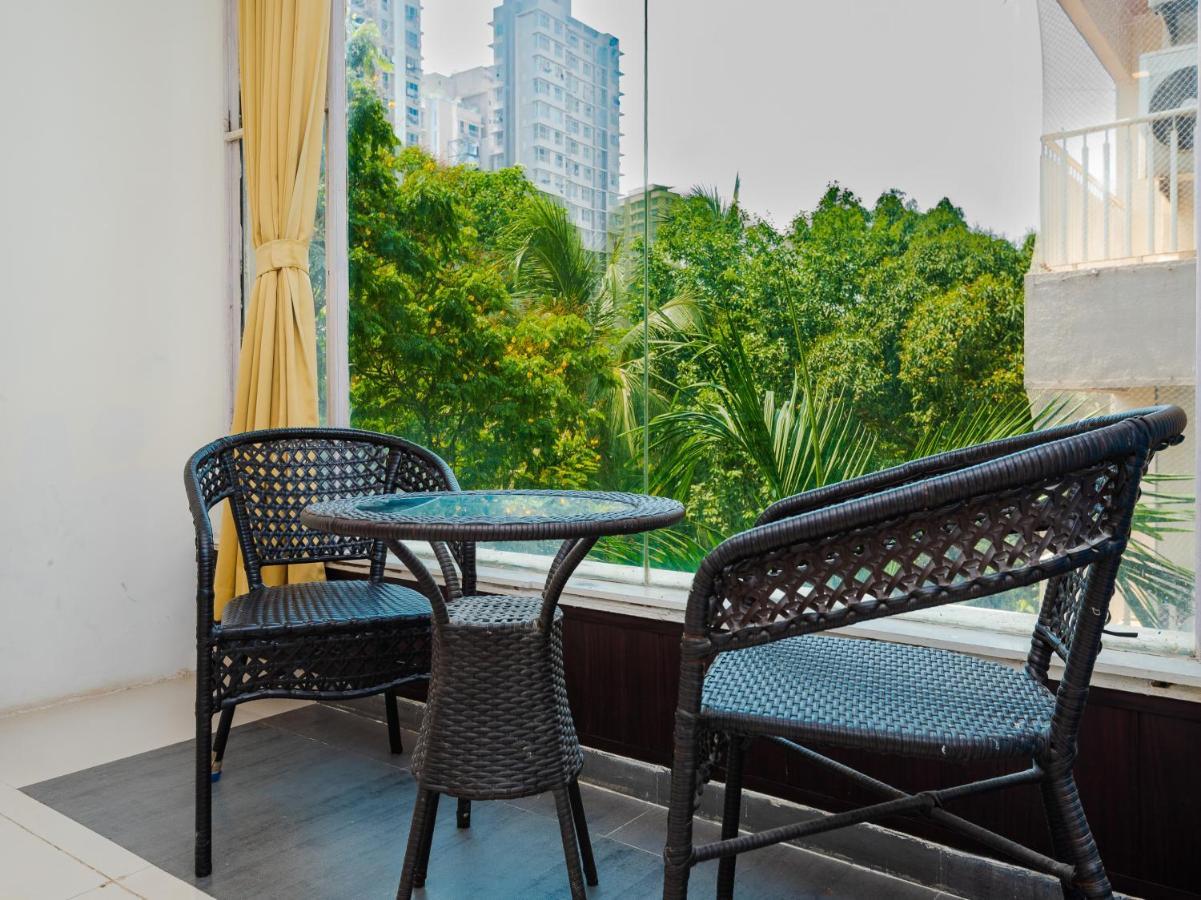 Hotel Aura - Near Malad Link Road Gorai Eksteriør billede