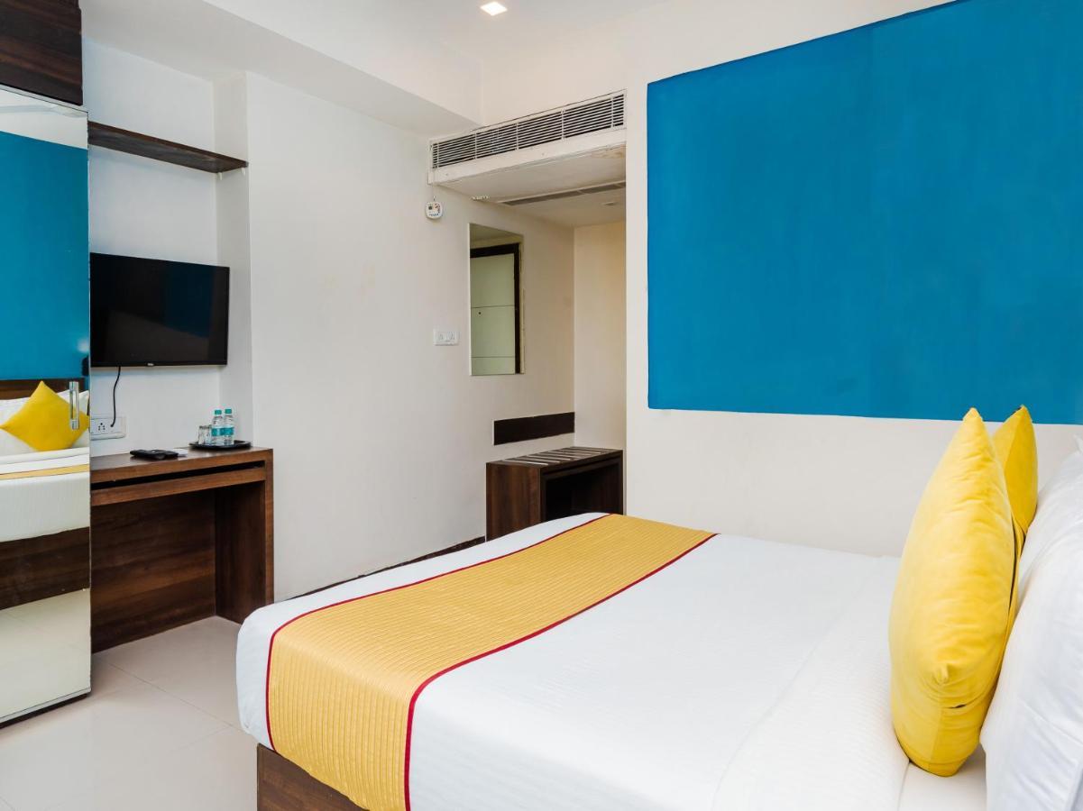 Hotel Aura - Near Malad Link Road Gorai Eksteriør billede